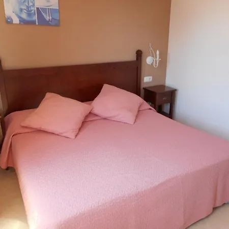 Oasis Royal Apartment *