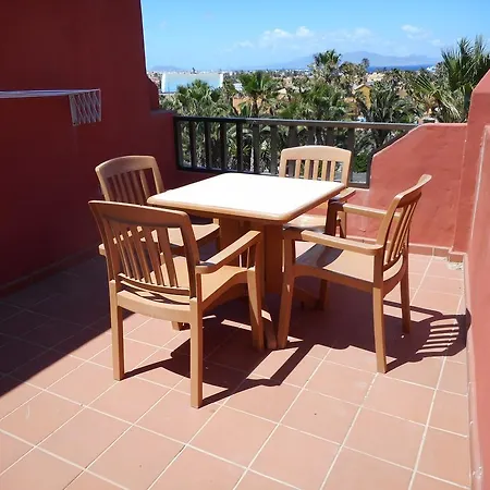 Oasis Royal Apartment